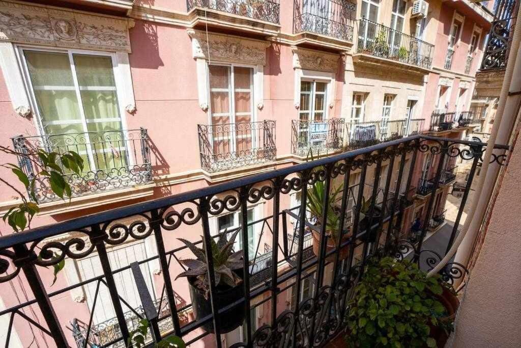 Dirdam Cascoantiguo -Roof Top -4 Min Playa Alicante Bagian luar foto